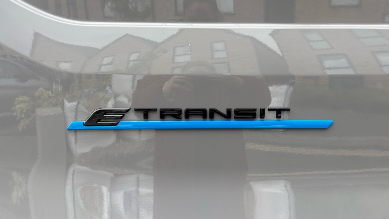 Ford Transit E-350 L3 Rwd 135kW 68kWh H2 Trend Van Auto